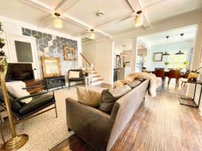 Stylish 4 Bedroom In Downtown McKinney